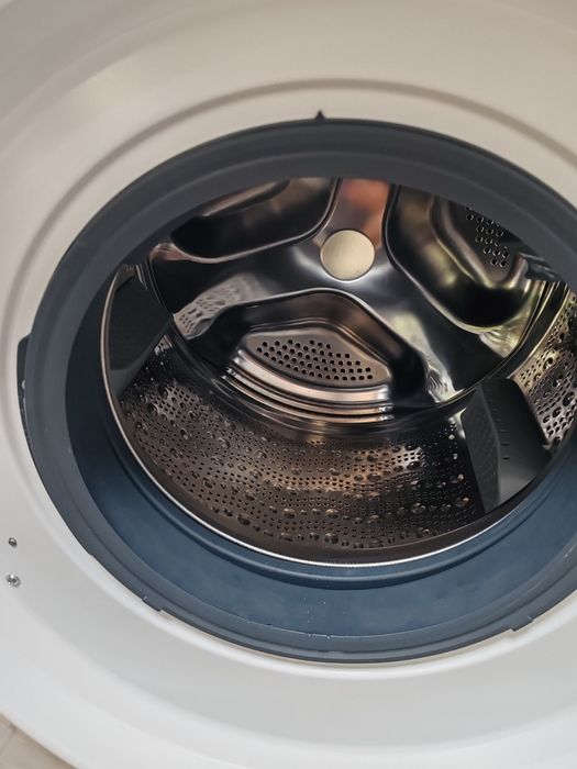 Комбинирана пералня със сушилня Бош Bosch Serie 8 Wash end Dry с WI-FI  10/6 кг с 2 години гаранция!