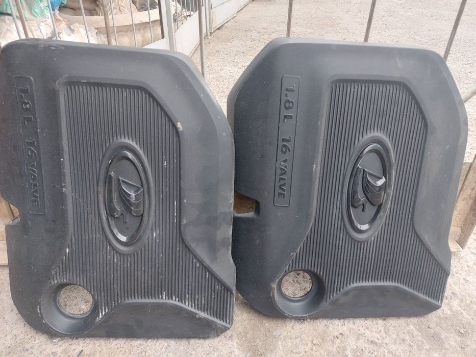 Крышка мотора 1.8