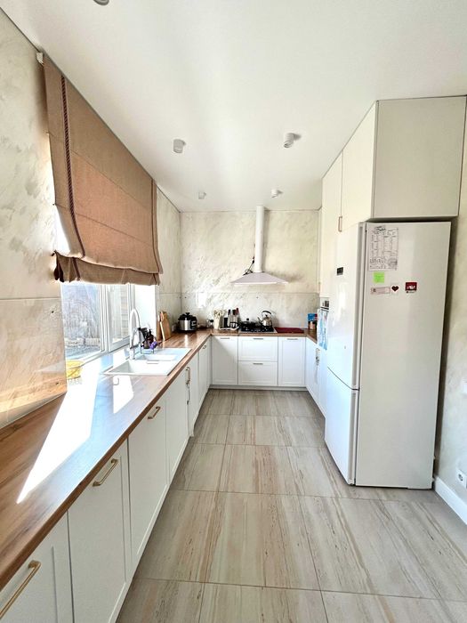 Продаётся коттедж в престижном районе Самал