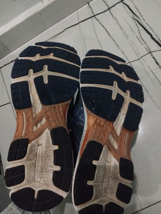 Оригинални маратонки Asics