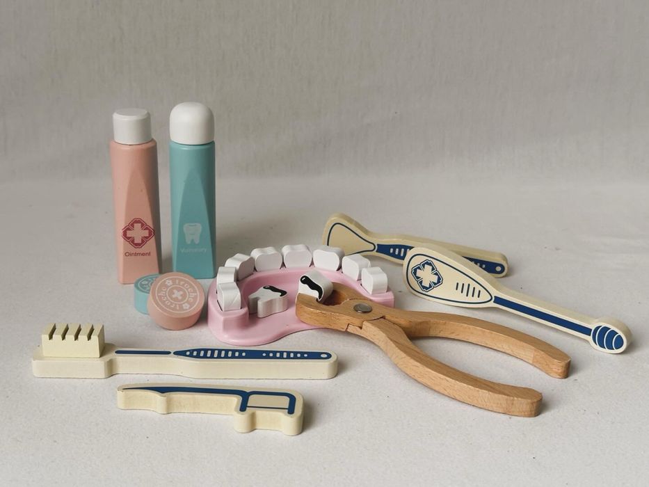 Детский деревянный набор доктора