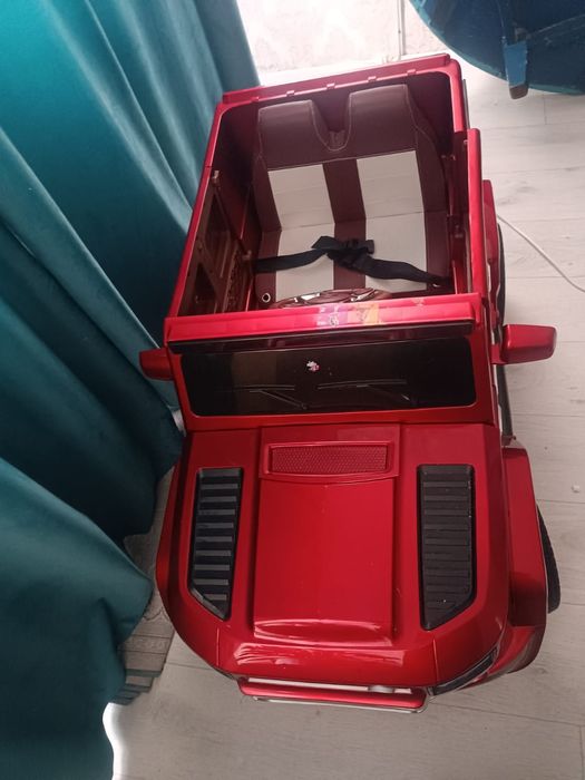 Продам детскую машинку