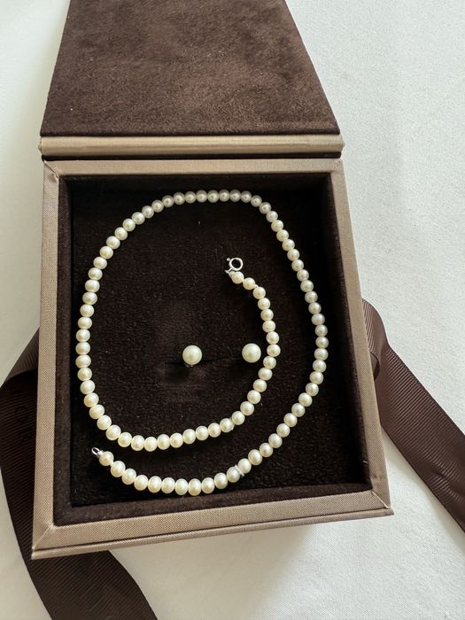 Colier si cercei perle naturale de cultura, aur alb 18k