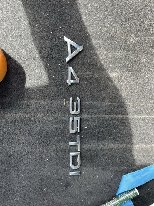 Audi A4 35TDI Емблема Ауди А4 35ТДИ