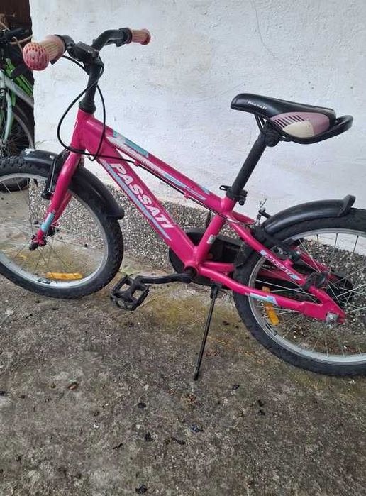 Продавам детски велосипед, почти нов