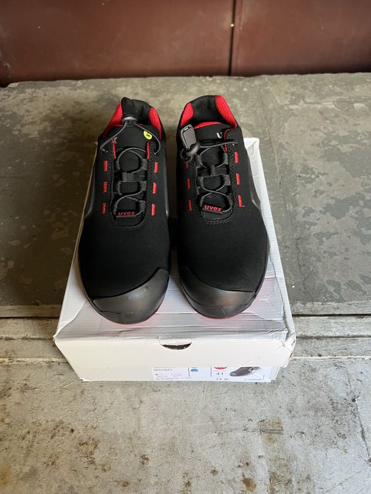 Vand pantofi protectie Uvex marimea 41