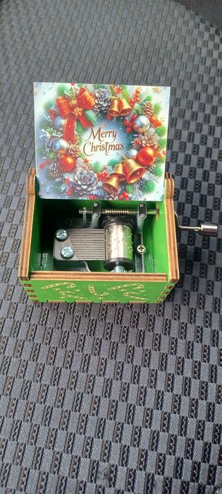 Кутия за рожден де,Коледни подаръчета -музикална    кутия -Коледа,Рожд