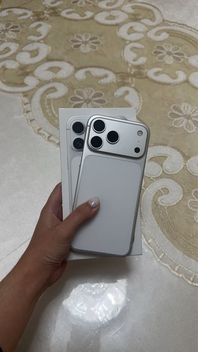 Iphone 17 pro maks (silver) e-sim