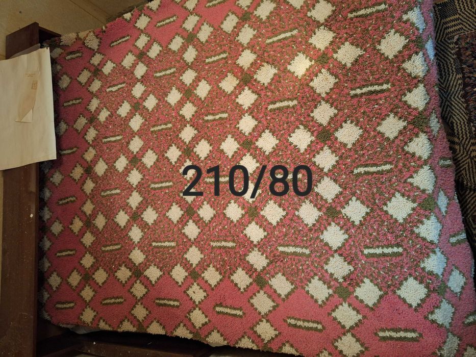 Ръчно тъкани килими и черги