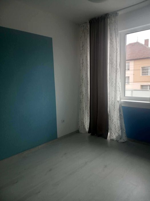 Продава се Къща в Божурище - 240 кв.м за 1875 €/кв.м - Снимка #2