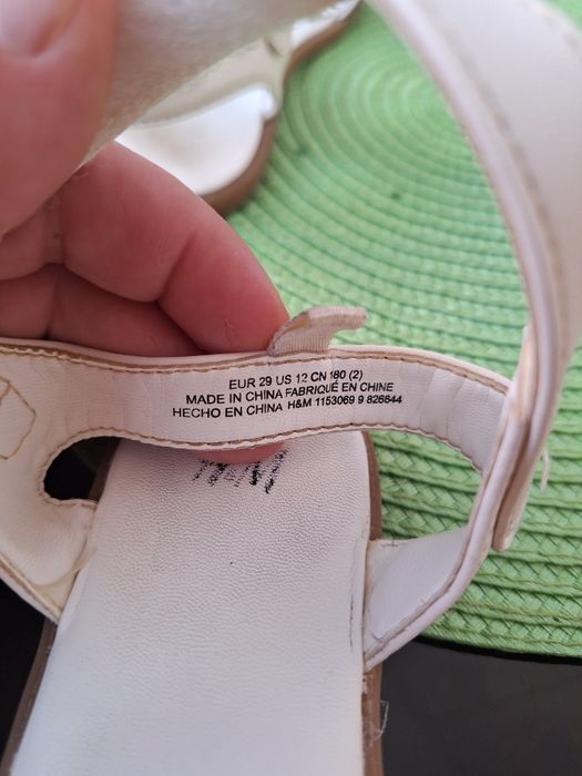 бели сандали HM 29н.