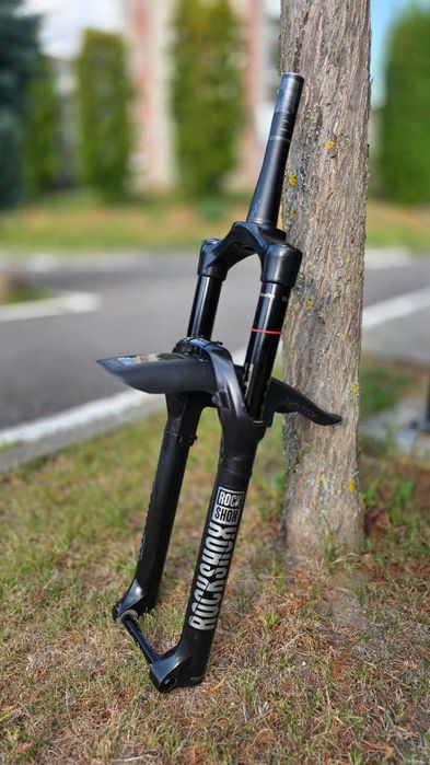 RockShox Yari RC 2021 enduro fork 160mm + Proguard mudguard