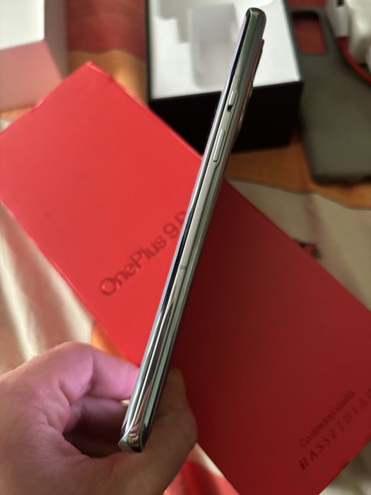 OnePlus 9 Pro full box liber de retea