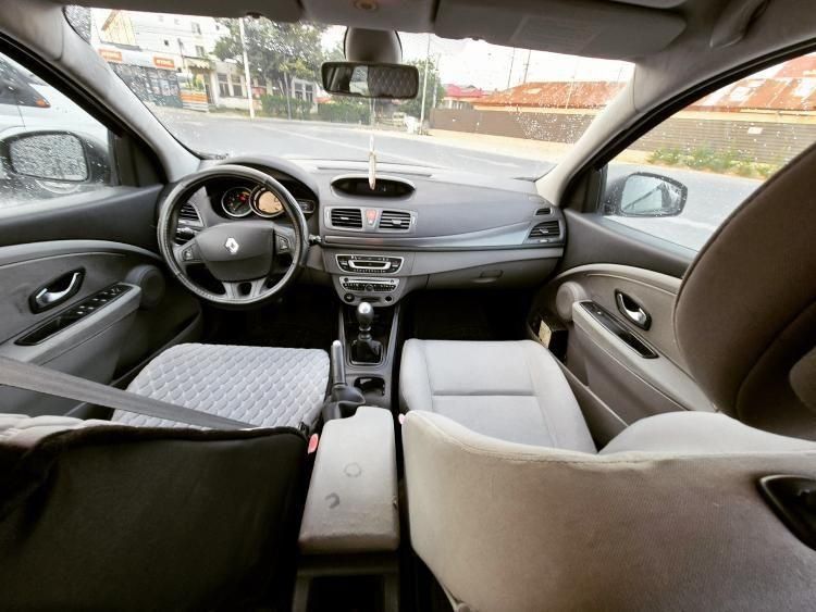 Renault Megane III, 2010 Euro 5, 1.5 DCi 110 cp, VARIANTE