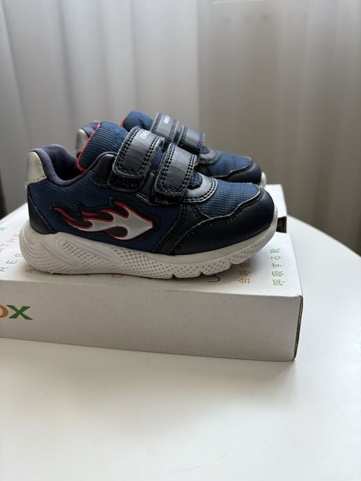 Adidasi GEOX marime 21