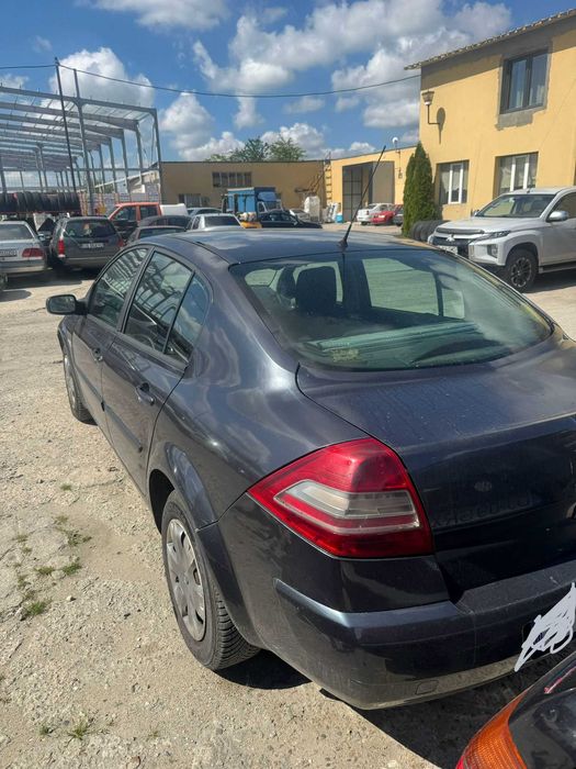 Dezmembrez Renault Megane