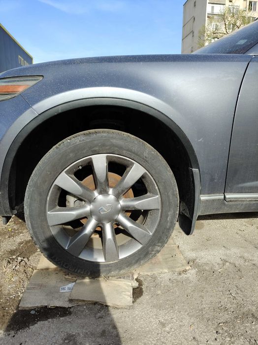Продавам infiniti