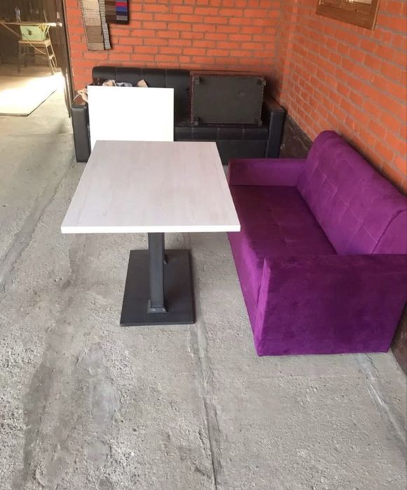 Диваны столы стулья для кафе баров ресторанов