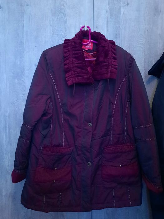 Продаются куртки 11000тенге