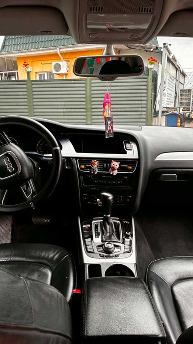 Vând Audi A4 – 2.0 TDI – Automată – 2009 Se vinde Audi A4, an fabricație 2009, motor 2.0 TDI diesel, cutie de viteze automată.