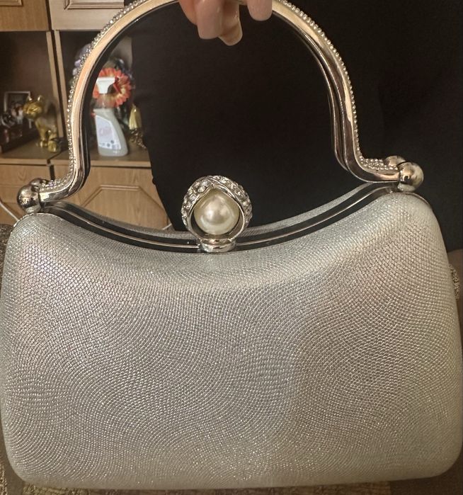 Rochie eleganta plina de paiete