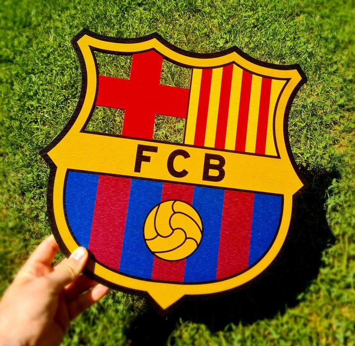 Дървена Футболна Емблема