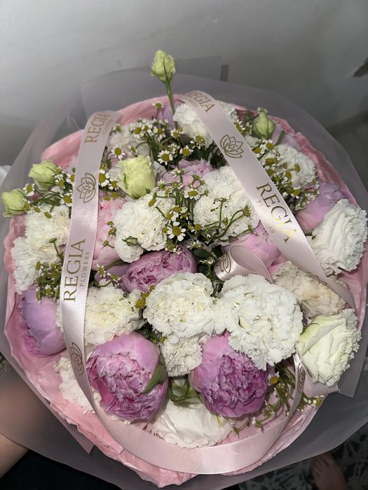 Красивый сет из пионов