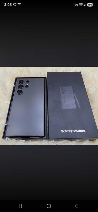 Samsung Galaxy S24 Ultra 256GB - отлично състояние
