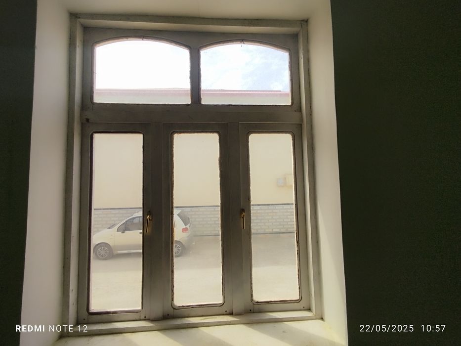 Eshik va romlar sotiladi