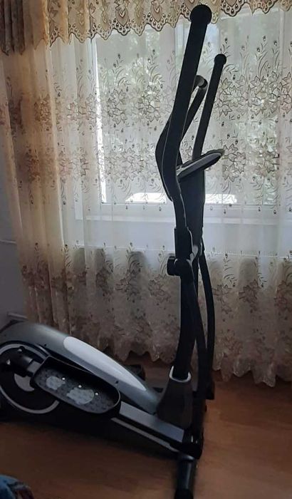 Bicicleta fitness eliptică Kondition