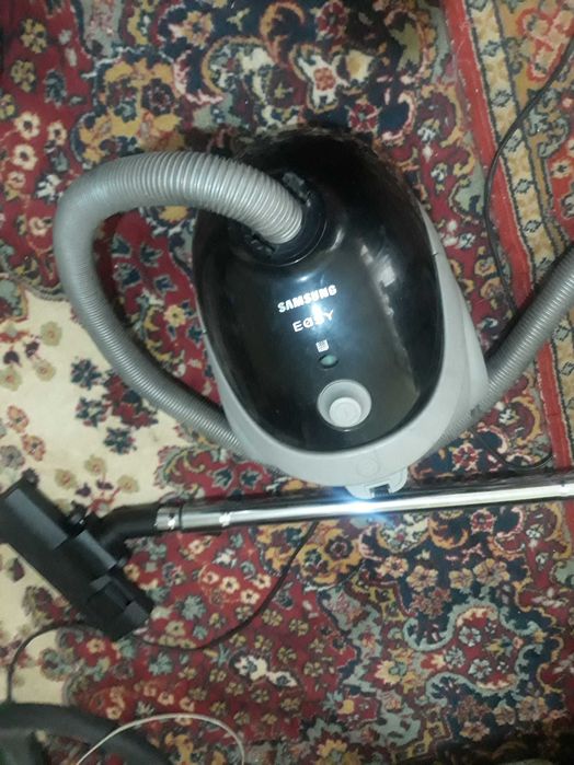 пылесосы  самсунг на выбор с контейнерами