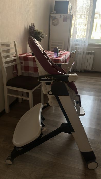 Стульчик для кормления Peg Perego