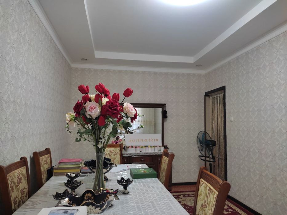 Dom sotiladi 2 xonalik 3 etej