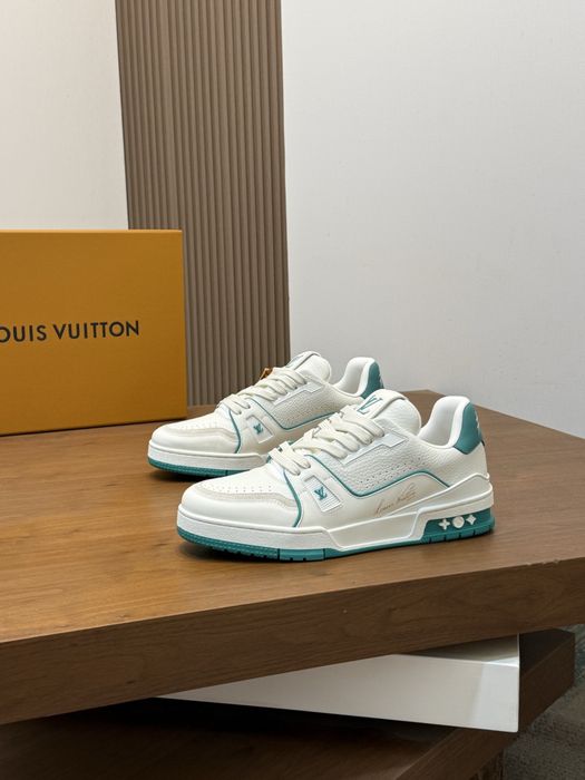 Adidasi Louis Vuitton , calitate premium , pe comanda , noi , 45