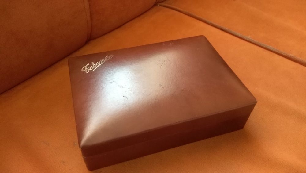 Настолна табакера