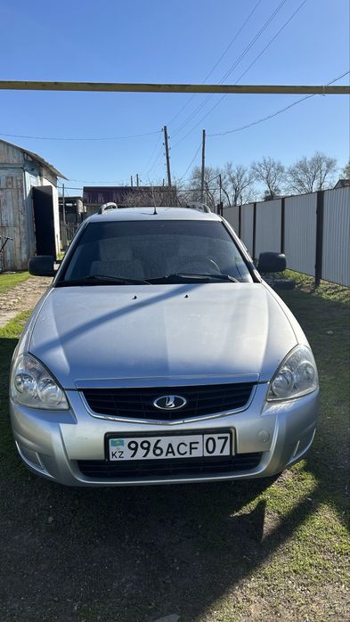 продается приора в хорошом состояний