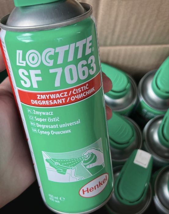 spray degresant universal de la Henkel