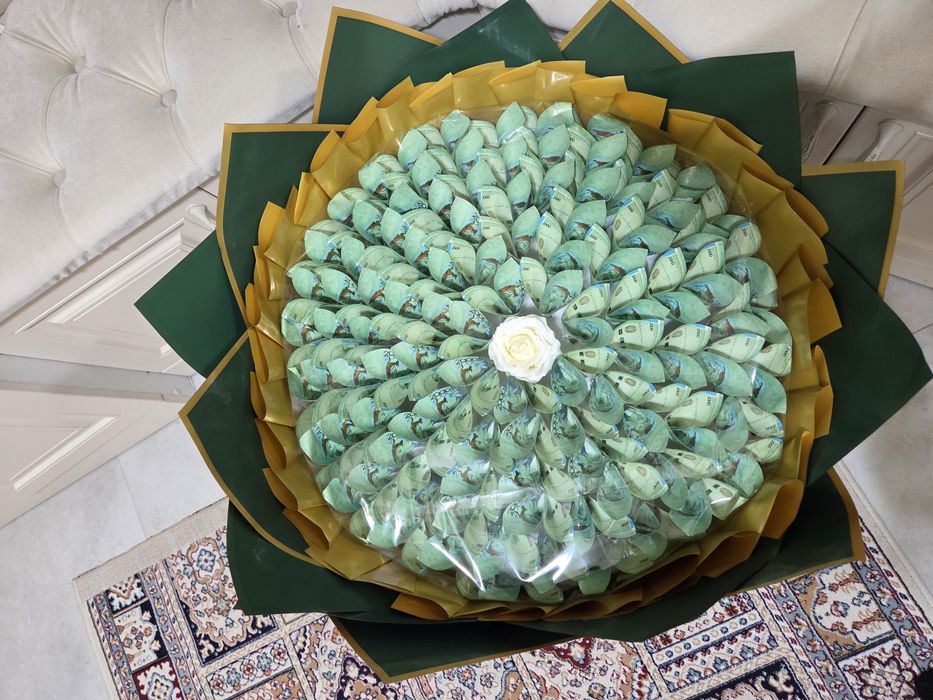 Денежный букет порадуйте родных