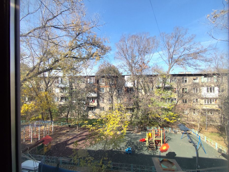 Продам трёхкомнатную квартиру