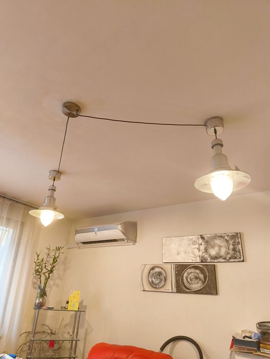 Модерна таванна лампа