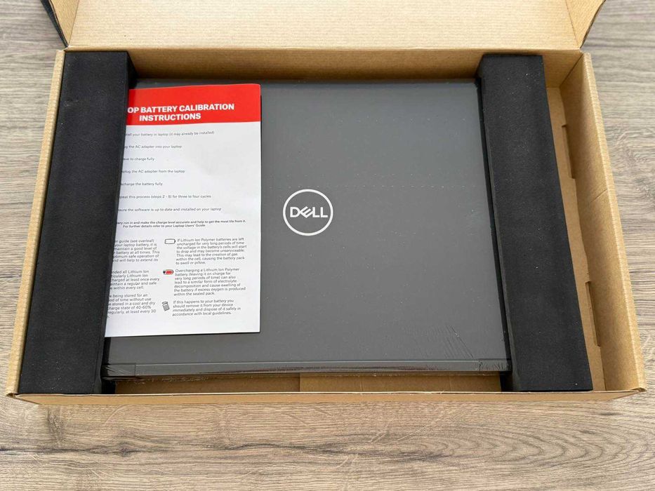 Лаптоп Dell Latitude 5590 i5 8th gen 8 gb 256 GB 15.6"WIN11 ГАРАНЦИЯ