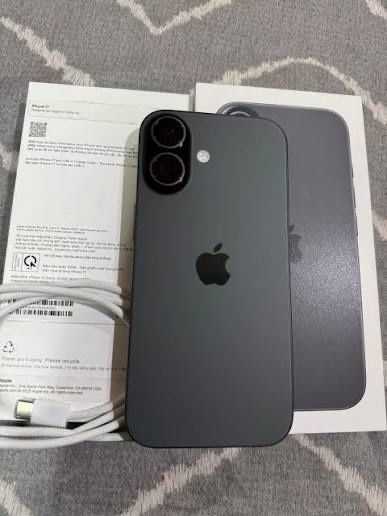Продам iphone 17 256.  sim версия. ЕАС