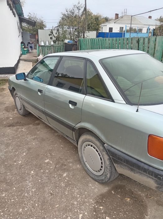 Продам автомобиль ауди 80 б3