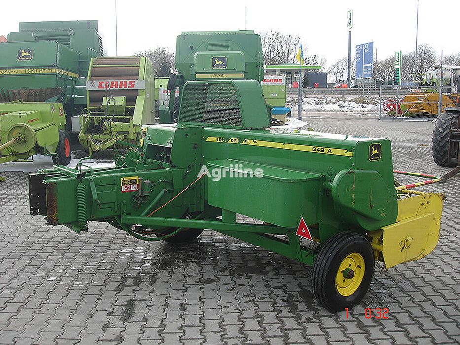 Presa/Balotiera John Deere 330-332-336-342 A Import Germania
