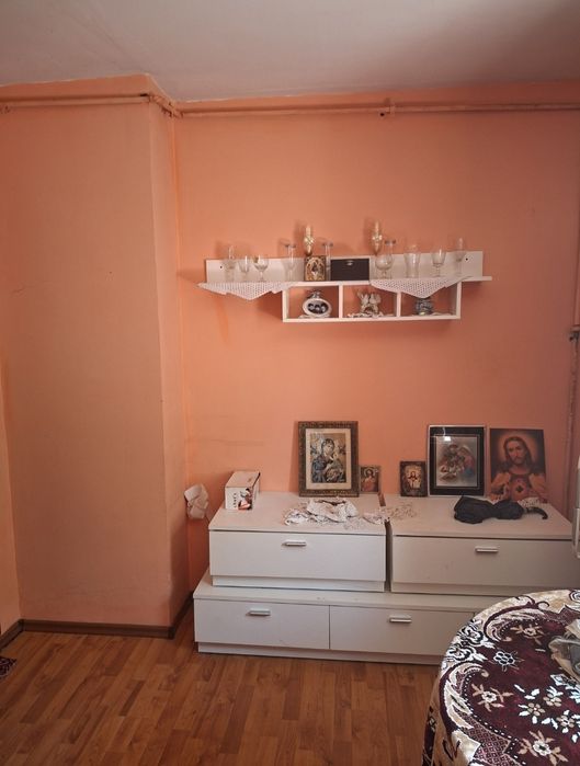 Vand apartament 2 camere decomandat in Calinesti jud. Prahova