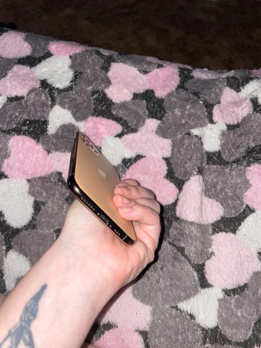 Продам iphone 11 pro