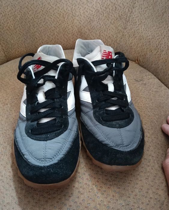 Adidași New Balance rc30