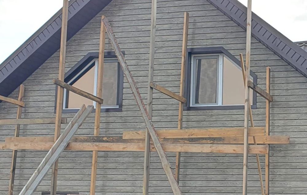 Окна, балконы, витражи