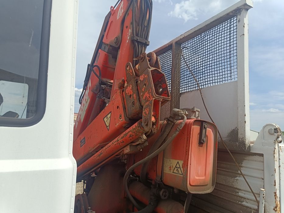 Iveco basculabil și macara