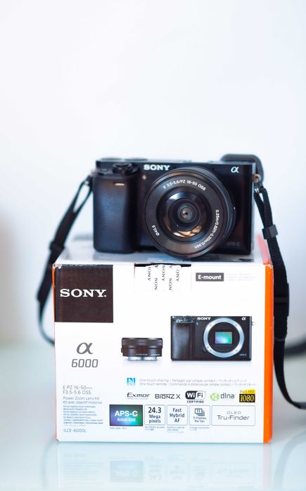 Vand/Schimb SONY a6000 kit  NOU 800 de cadre! + FullBOX cutie obiectiv